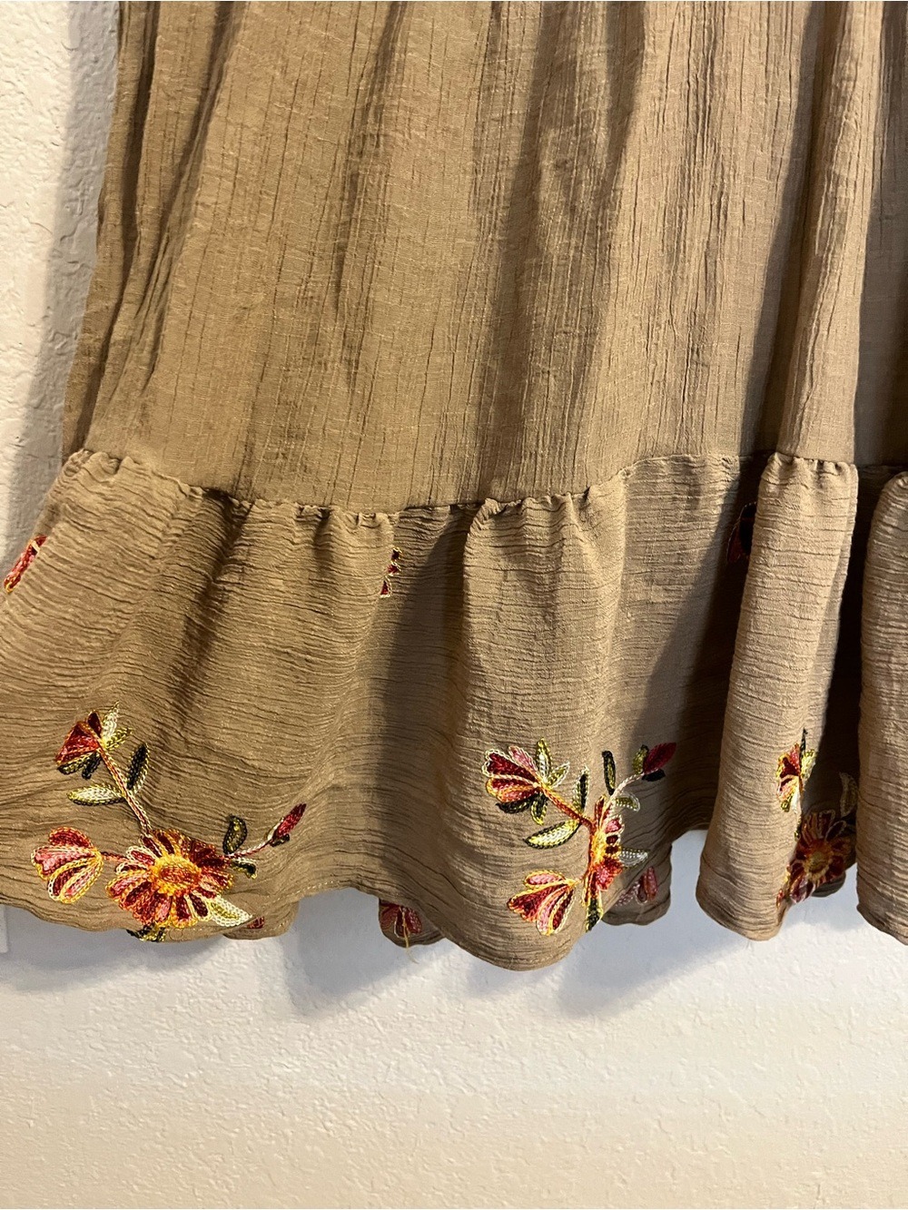 Fig + Flower Anthropologie Embroidered Floral Tiered Midi Dress Large Boho - Picture 7 of 11